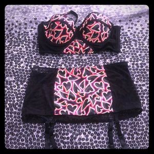 Super cute bra skirt set